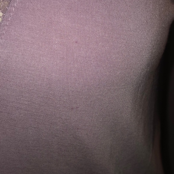 AE top - Picture 3 of 4